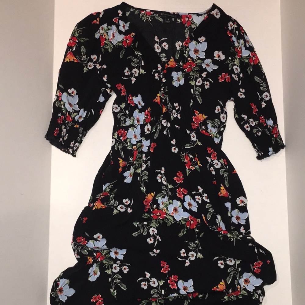 🌸 Banana Republic Floral Midi Dress – Size 6